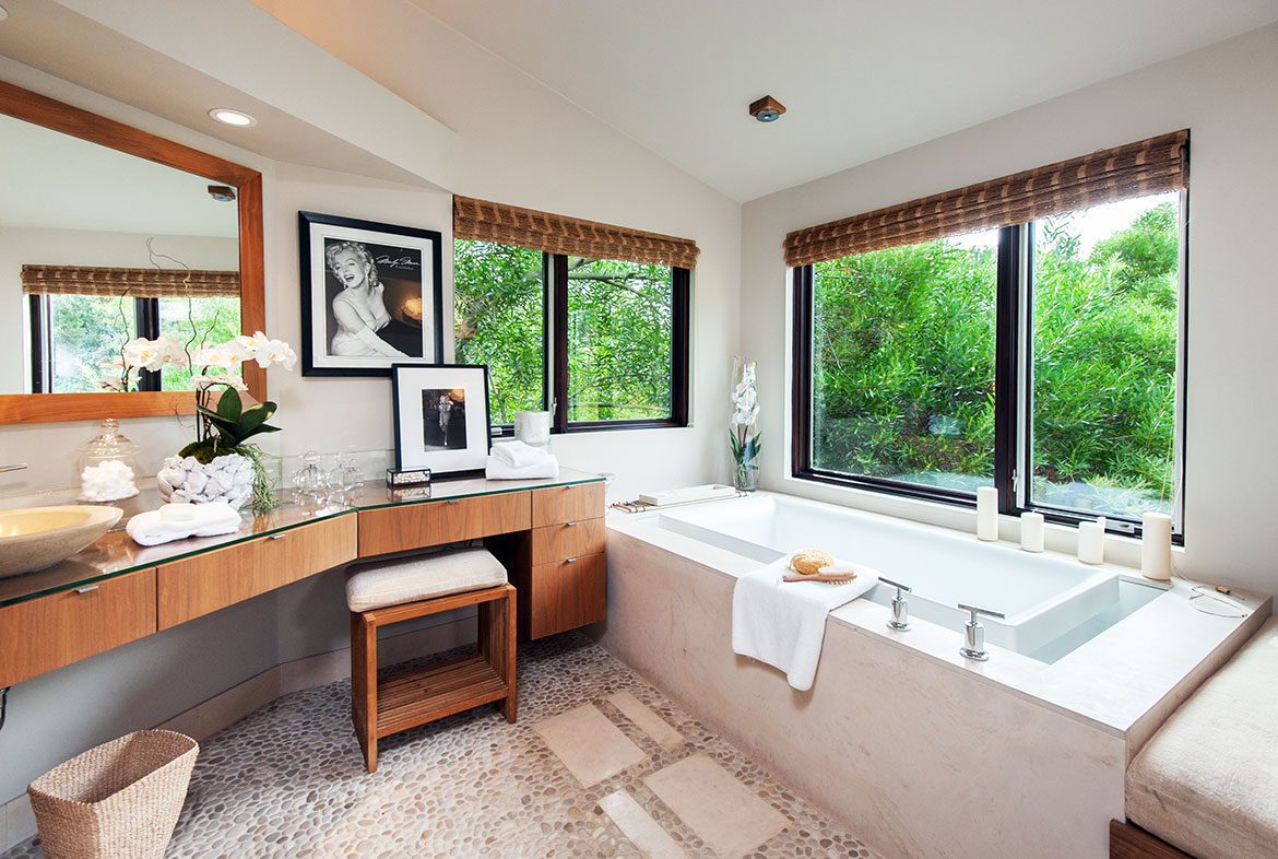 inner-bath-room-1 plusvalia-Inmobiliaria-confiable-quito-bienes-raices-broker-inmobiliario